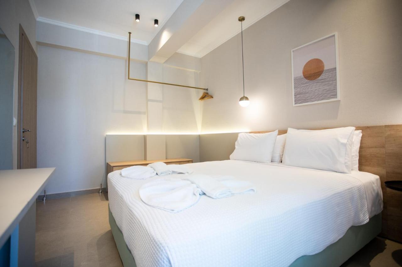Marineiko Luxury Apartments Ієрісос Екстер'єр фото