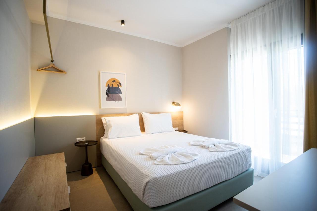 Marineiko Luxury Apartments Ієрісос Екстер'єр фото
