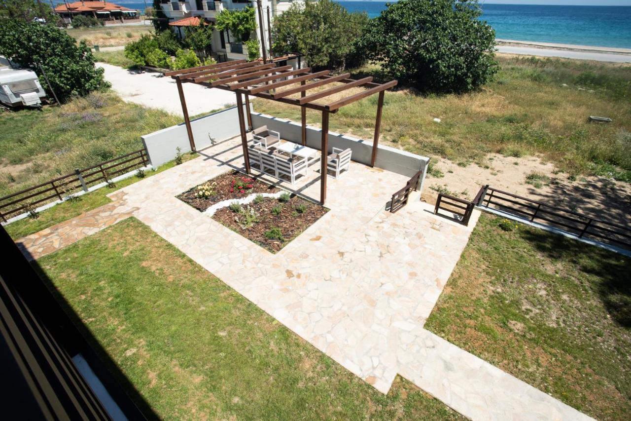 Marineiko Luxury Apartments Ієрісос Екстер'єр фото