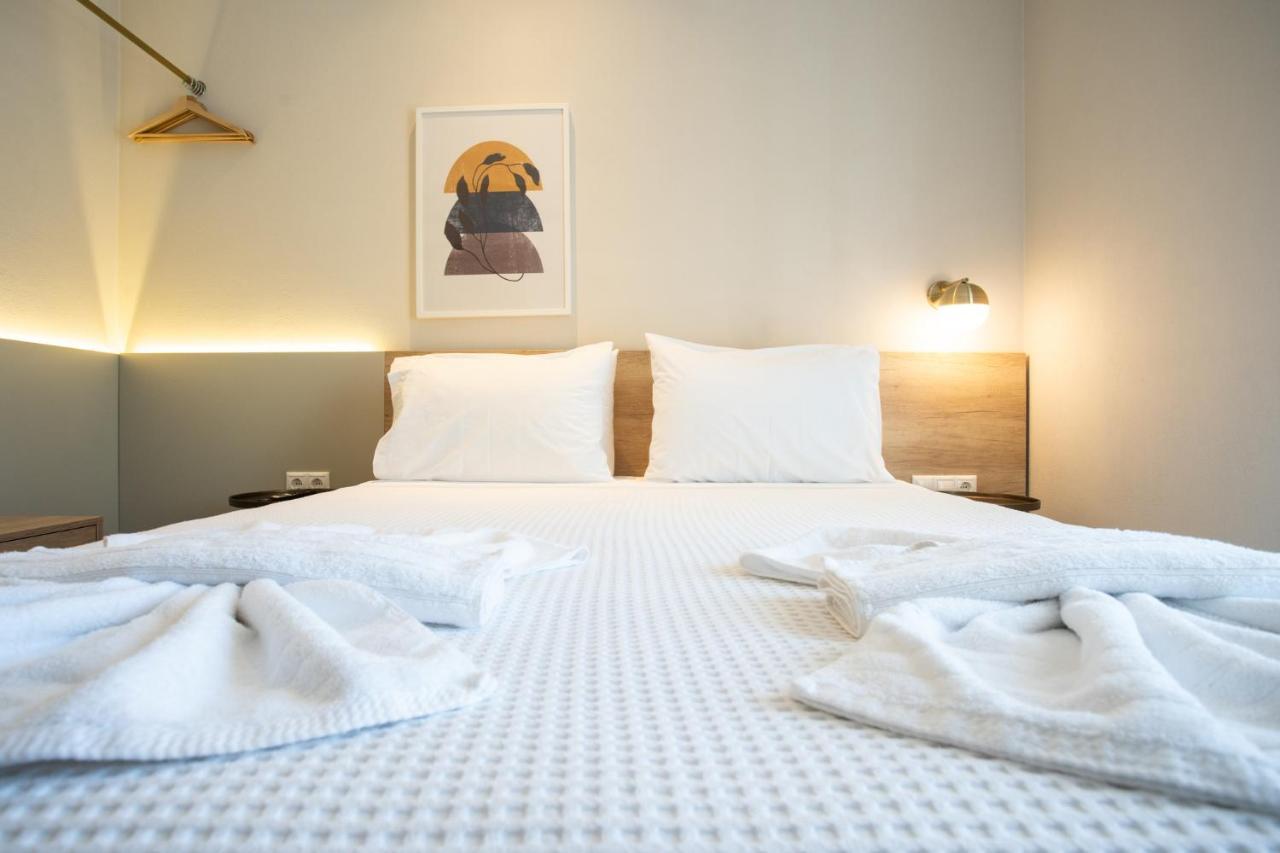 Marineiko Luxury Apartments Ієрісос Екстер'єр фото