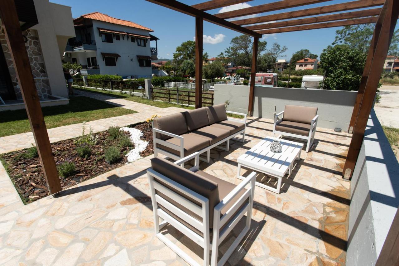Marineiko Luxury Apartments Ієрісос Екстер'єр фото