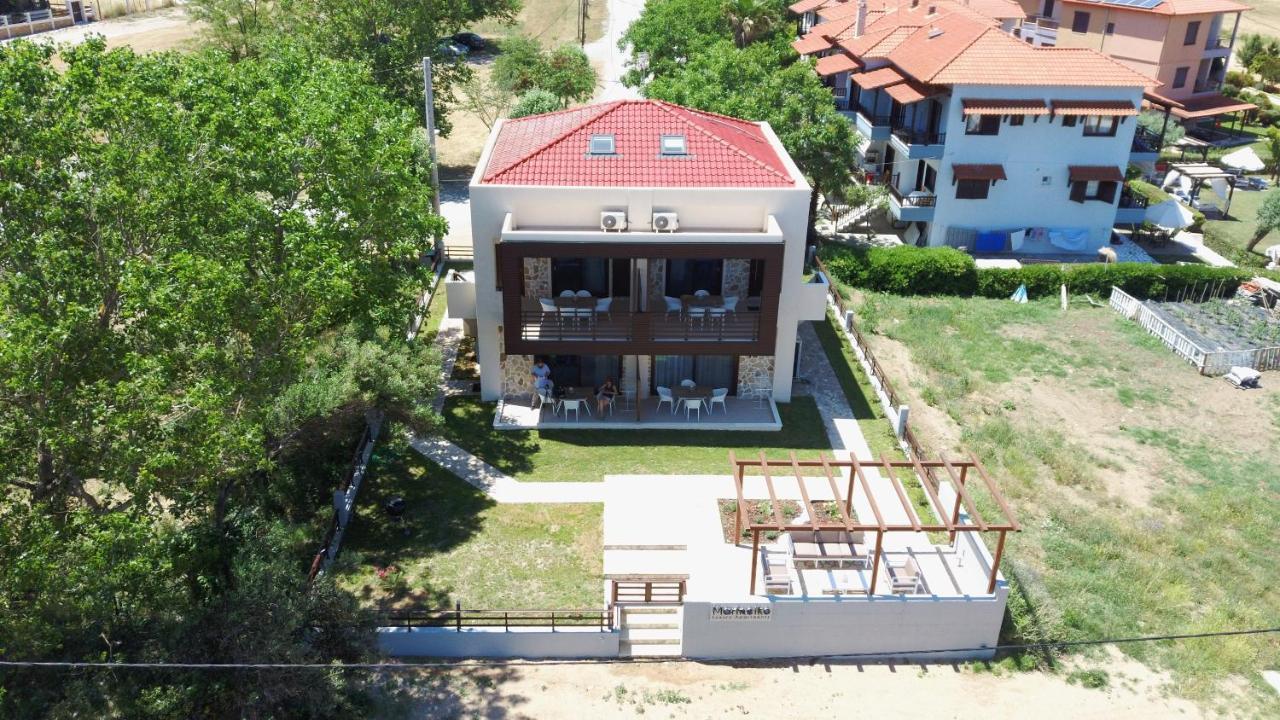 Marineiko Luxury Apartments Ієрісос Екстер'єр фото